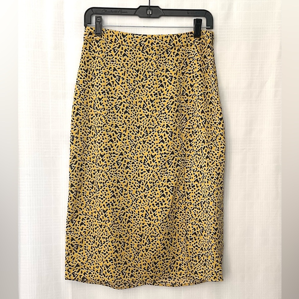 BCBGeneration Vibrant Yellow and Navy Patterned Skirt
